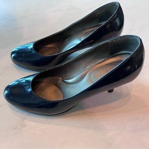 Katie & Kelly Navy Patent Pumps